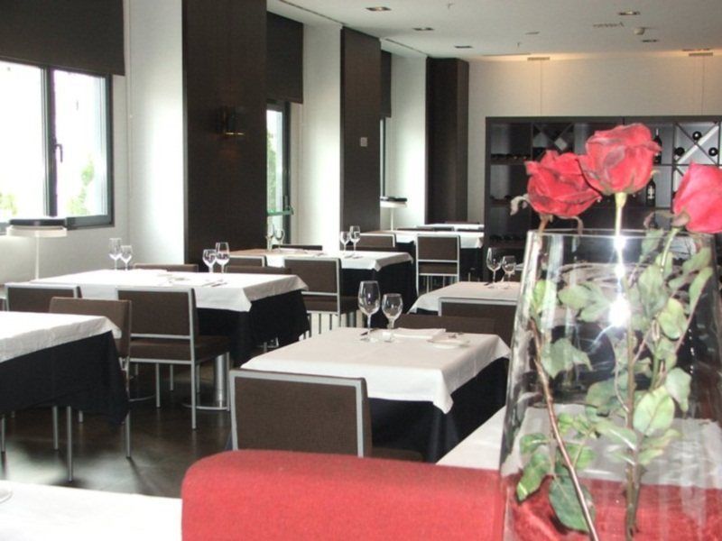 Ac Hotel Oviedo Forum By Marriott Exterior foto